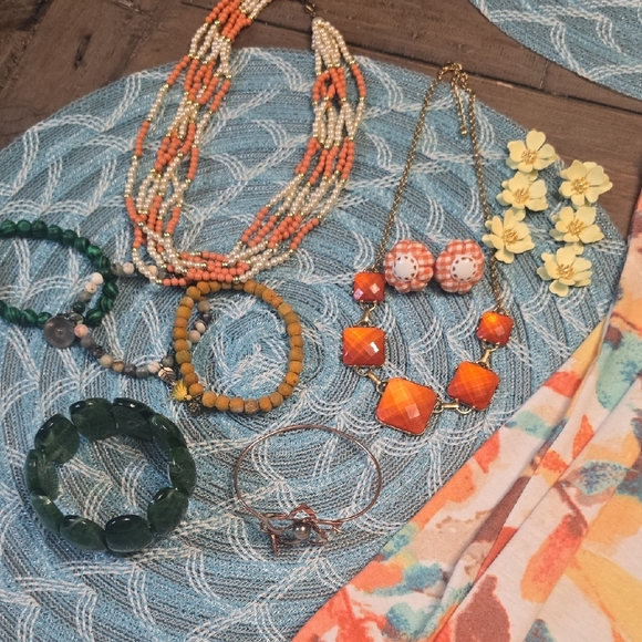 Orange Floral Romper W/ Matching Jewelry Bundle (New) - Picture 3 of 9